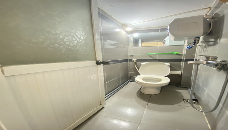 Cho thuê nhà nguyên căn 3 ngủ ngõ 248 Trương Định mặt bờ sông sét, Ngay cầu Kim Đồng 7.5tr